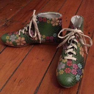 Funky Psychedelic Sneakers from Turkey